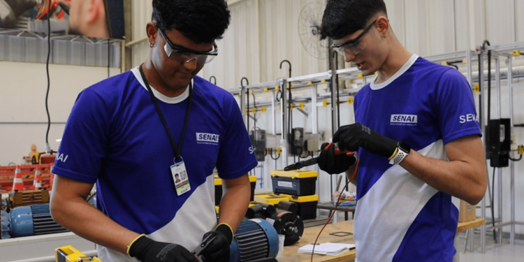 Sistema Ocepar e Senai Paraná lançam Hub Senai Paraná Cooperativo de Produtividade