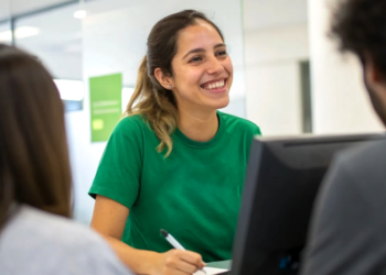 Cooperativa catarinense alcança a marca de R$ 1 bilhão em consórcios transformando realidades