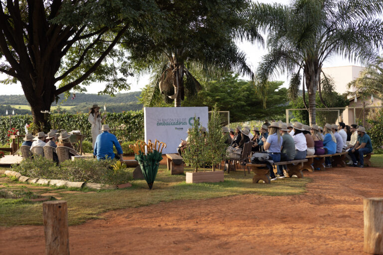Cooperativa financeira promove evento voltado à experiência do cooperado em vinícola de Brasília 2 Vinicola