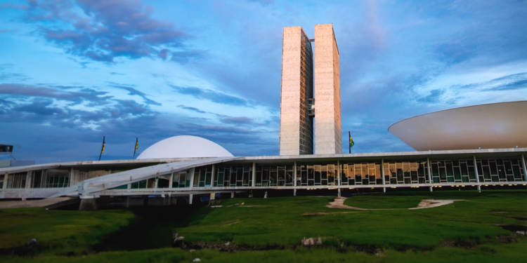 Agenda Institucional 2025 traça futuro do cooperativismo brasileiro