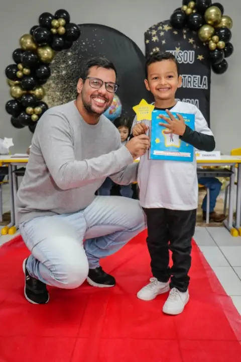 Projeto literário de cooperativa financeira tranforma crianças paranaenses em autoras de livros 3 1sicredi vale 30 07 2025 copiar