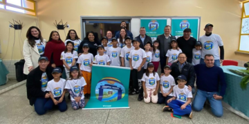 Cooperativa financeira paranaense celebra a abertura da 30ª Cooperativa Mirim no estado