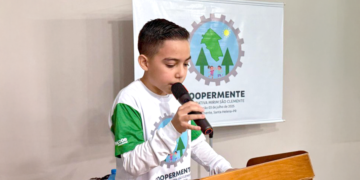 Instituição financeira cooperativa apoia criação de cooperativa mirim com protagonismo estudantil no Paraná