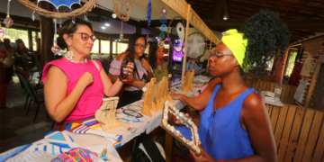 Cooperativa de crédito investe R$ 6,7 bilhões em empreendedorismo feminino no Brasil