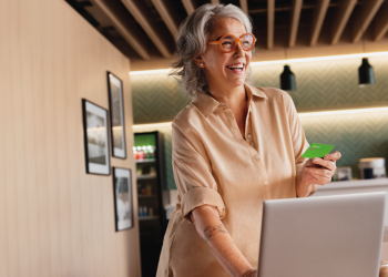 Parceria entre cooperativa de crédito e Sebrae ampliam crédito para mulheres empreendedoras com garantia do Fampe