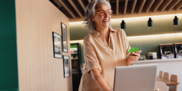 Parceria entre cooperativa de crédito e Sebrae ampliam crédito para mulheres empreendedoras com garantia do Fampe