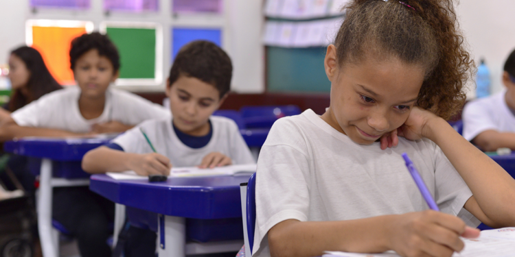 Frente parlamentar goiana cria plano para implementar ensino cooperativista municipal