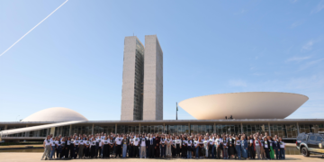 Cooperativismo é celebrado em solenidade da Câmara dos Deputados