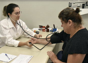Cooperativa financeira e hospital universitário firmam parceria para valorização médica no Rio Grande do Sul