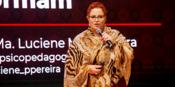 Cooperativa financeira realiza circuito de palestras para educadores dos programas de educação cooperativa