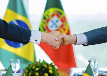 Cooperativismo catarinense é recebido no Ministério das Relações Exteriores de Portugal