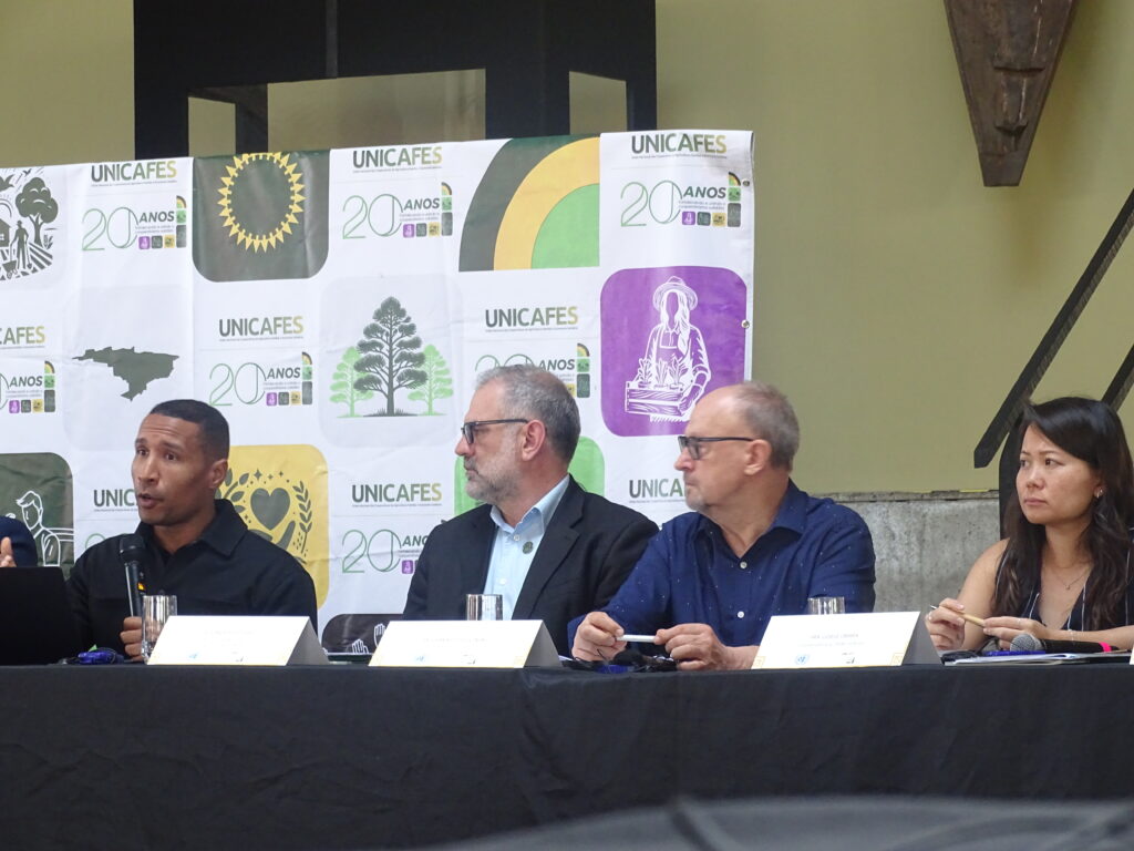 Workshop Internacional debate papel das cooperativas da agricultura familiar na COP 30 6 DSC05100