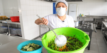 Cooperativa alimentícia do Amazonas apresenta programa de alimentação escolar a representantes da América Latina e do Caribe
