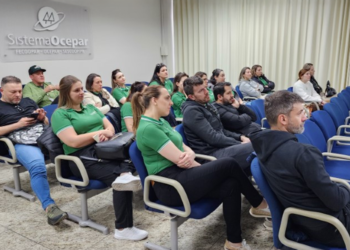 Cooperativa de saúde paranaense visita Sistema Ocepar para ampliar conhecimento sobre cooperativismo