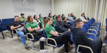 Cooperativa de saúde paranaense visita Sistema Ocepar para ampliar conhecimento sobre cooperativismo