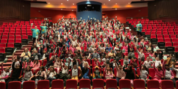 Cooperativa financeira leva teatro de educação financeira para alunos da rede pública de Capivari e Cerquilho (SP)