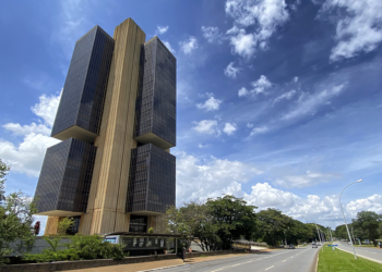 BC revisa PIB de 2025 para 2% e espera desaceleração para 1,5% em 2026