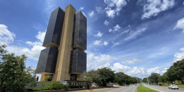 BC revisa PIB de 2025 para 2% e espera desaceleração para 1,5% em 2026