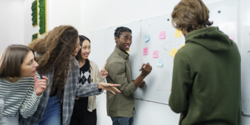 Estudantes catarinenses mostram projetos desenvolvidos no programa de cooperativas escolares