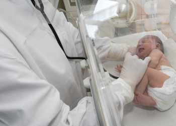 Cooperativa investe em tecnologia e transforma assistência neonatal na capital goiana