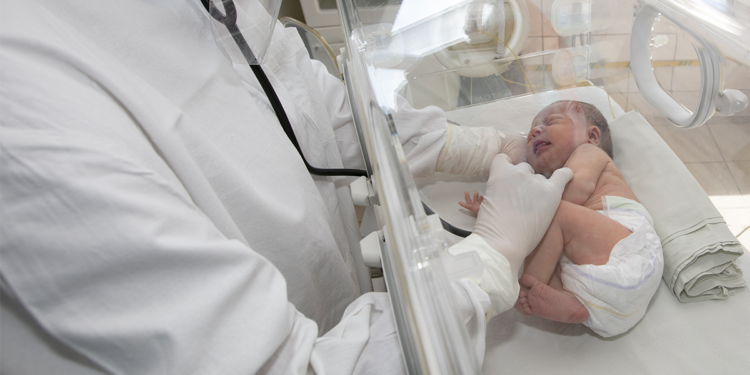 Cooperativa investe em tecnologia e transforma assistência neonatal na capital goiana