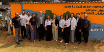Estação Conhecimento inaugura usina solar no ES e amplia oportunidades para jovens da Serra