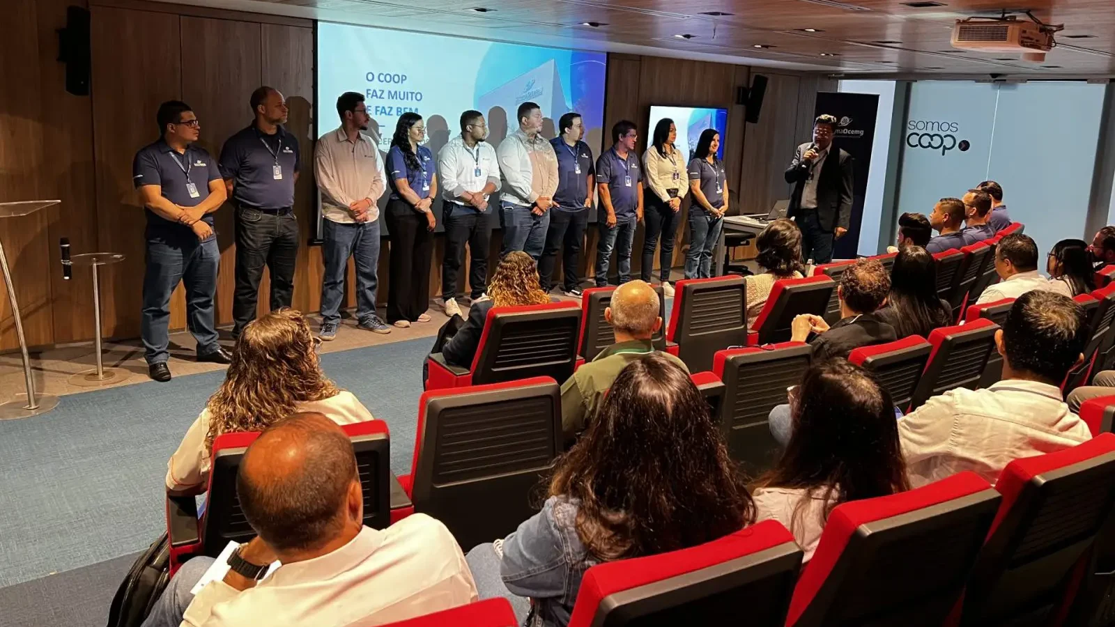 Sistema Ocemg fortalece parcerias com fornecedores em encontro sobre LGPD e valores cooperativos 2 sistemaocemg.coop .br dialogo com fornecedores reforca cultura cooperativista img 0831 1600x1200 copiar edited