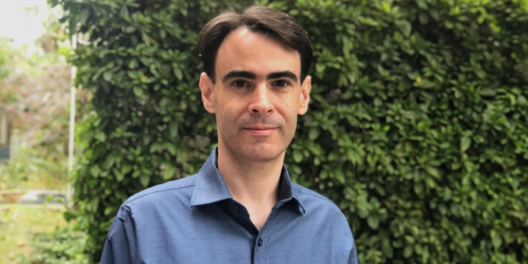 Da estratégia à prática: como ganhar velocidade na gestão sem perder foco - Pedro Signorelli é Especialista em OKRs 1 Pedro Signorelli é Especialista em OKRs