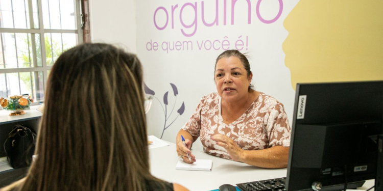 Estado e Ocepar promovem jornada de cooperação pelo fim da violência contra as mulheres