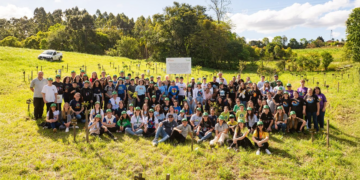 Estudantes gaúchos lideram fórum ambiental com plantio de árvores e debates sobre desmatamento