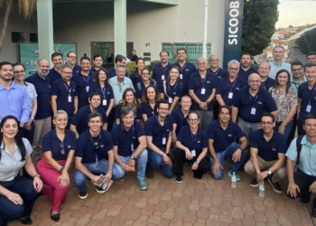 Cooperativismo mineiro estreita laços com o governo federal