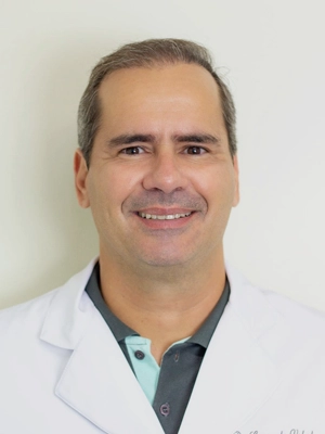 No mês dos médicos, cooperado destaca como o Sicoob UniCentro Br impulsiona o crescimento de negócios na área da saúde 2 foto1