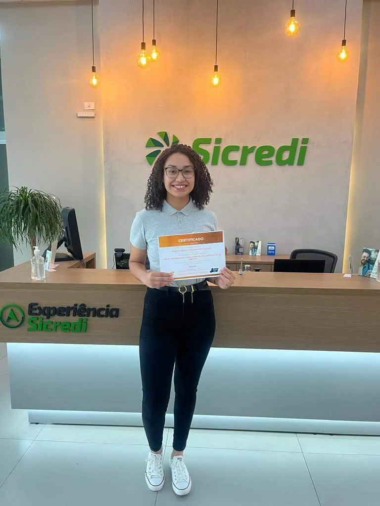 Educação e inclusão transformam trajetórias no mundo corporativo 2 media coop filer public thumbnails filer public 2025 10 29 sabrina3.jpg 768x1024 subsampling 2