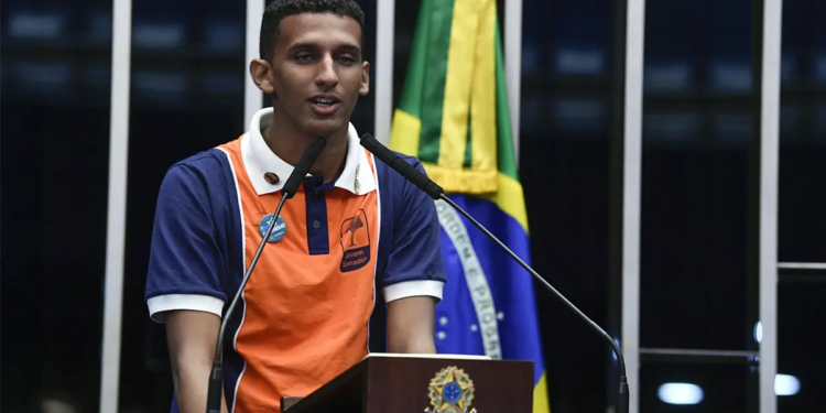 Sistema OCB firma acordo com a Câmara para ampliar formação cidadã