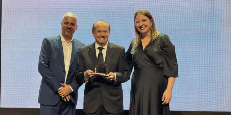 Cooperativa agroindustrial conquista prêmio nacional como cooperativa do ano