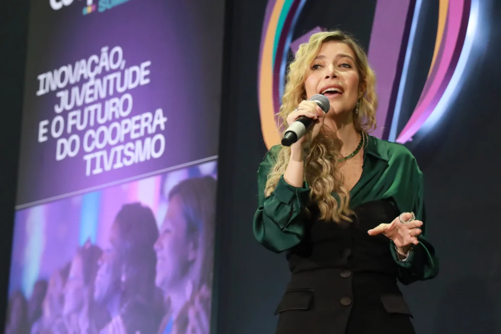 CoopsParty Summit 2025 reúne especialistas e projeta novo ciclo de inovação no cooperativismo 7 EWP 8754 copiar
