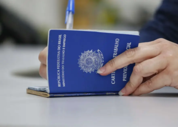 Taxa de desemprego cai para 5,4% em outubro, a menor da série histórica