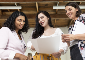 Liderança feminina impulsiona empreendedorismo brasileiro com inovação e impacto econômico