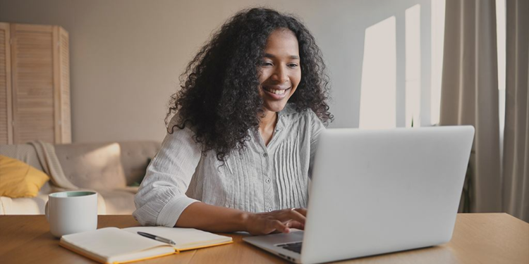 Cooperativa de crédito alcança R$ 100 bilhões na carteira de crédito PJ 1 Cooperativa de crédito alcança R$ 100 bilhões na carteira de crédito PJ