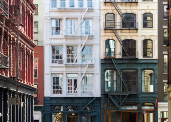 Como os líderes da cidade de Nova York planejam ajudar os edifícios cooperativos a reduzir as emissões