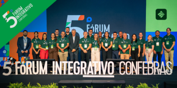 Sistema CrediSIS participou ativamente da quinta edição do evento, com estande interativo e presença em painéis sobre inovação e juventude cooperativista. (Foto: Assessoria/CrediSIS)