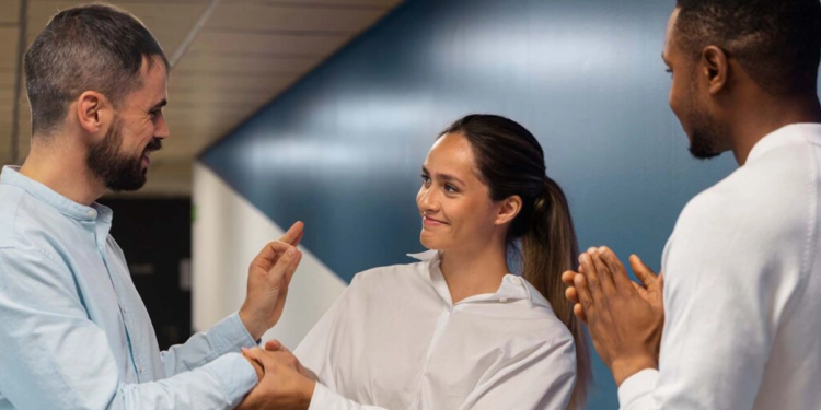 Empatia: A Nova Vantagem Competitiva nas Organizações 1 Empatia: A Nova Vantagem Competitiva nas Organizações