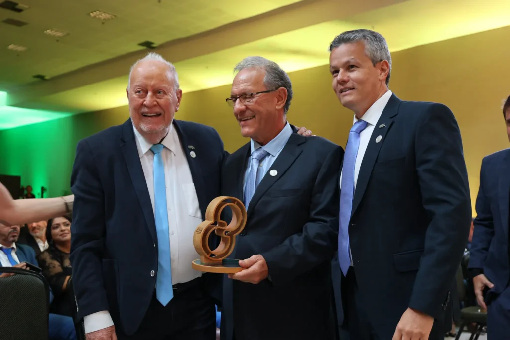 Prêmio SomosCoop 2025 reconhece 133 cooperativas e celebra avanços do setor 5 54975593274 05d424db1d k copiar