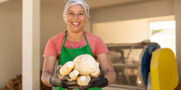 Bahia anuncia R$ 83 milhões em editais para cooperativas e cadeias da agricultura familiar