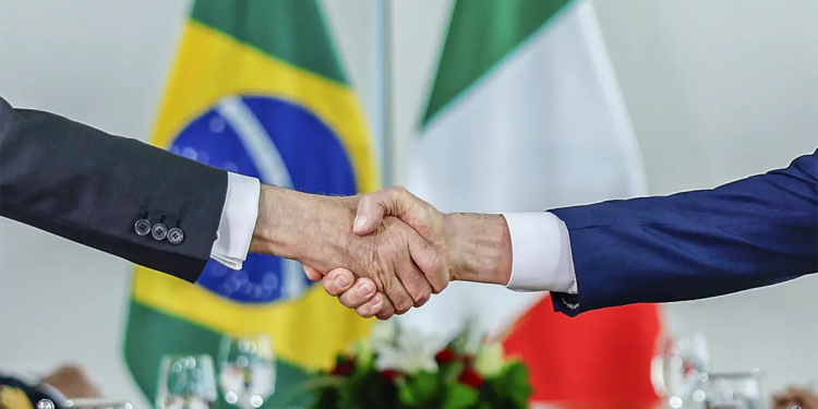Cooperativas do Brasil e Itália firmam acordo para intercâmbio de profissionais de saúde 1 Cooperativas do Brasil e Itália firmam acordo para intercâmbio de profissionais de saúde