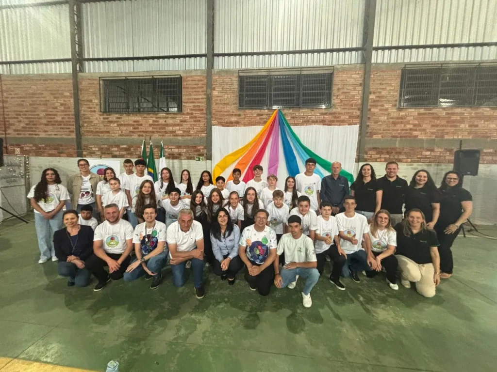 media coop filer public thumbnails filer public 2025 12 18 fundacao cooperativa escolar ipe 2.jpg 1280x960 subsampling 2