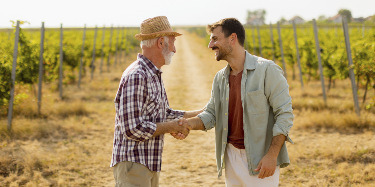 Cooperativa Cocari busca feedback de associados para orientar planejamento e investimentos