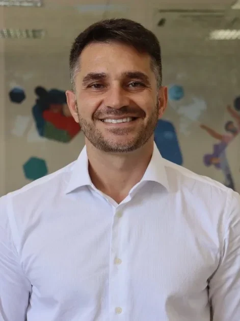 ECONOMIA Ivo Lara copiar edited