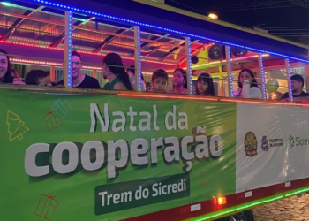 Cooperativa de crédito arrecada e doa mais de 500 kg de alimentos em Guaxupé (MG)