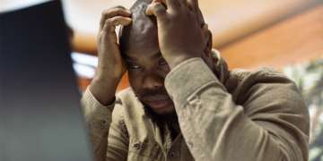 Escala 6x1 concentra maior sobrecarga de horas extras, diz estudo